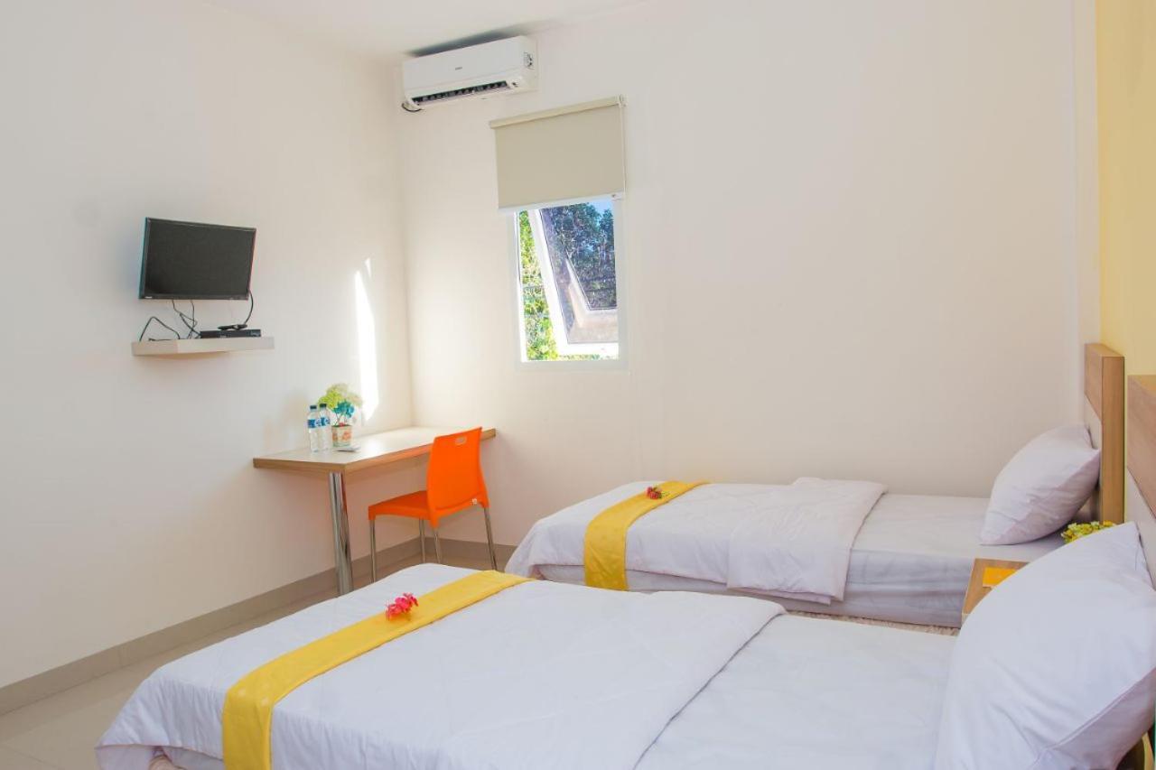 Berlian Hotel Ende Bagian luar foto