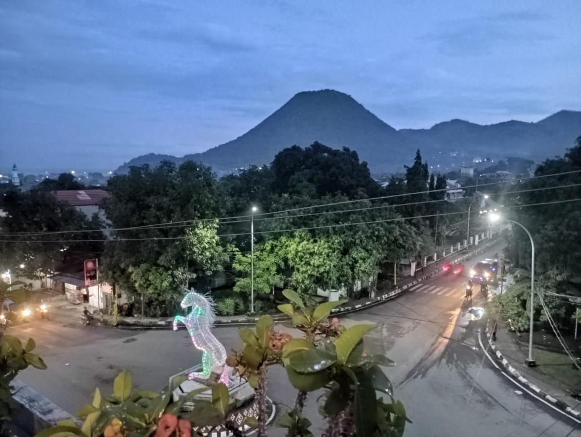 Berlian Hotel Ende Bagian luar foto